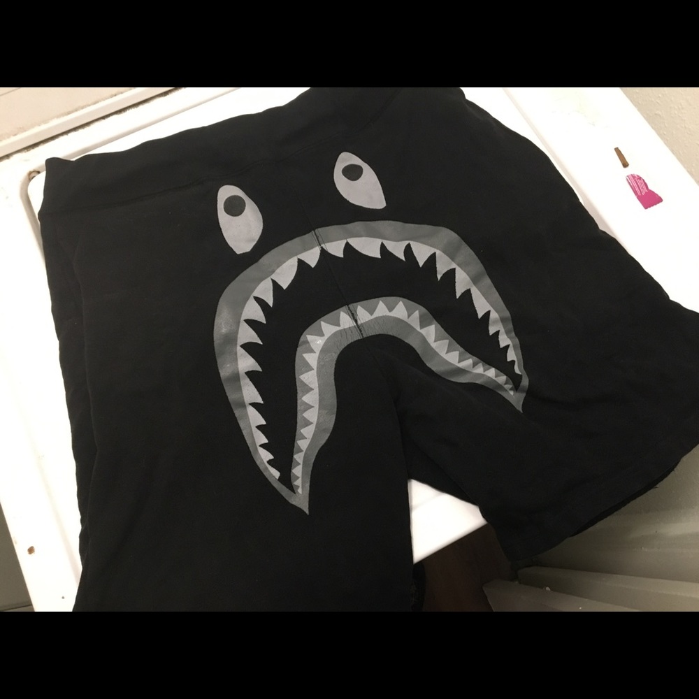 COPY - Bape / undefeated shorts